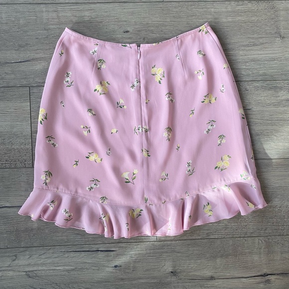 Aritzia Sunday Best Baby Pink Floral Skirt - Picture 4 of 7
